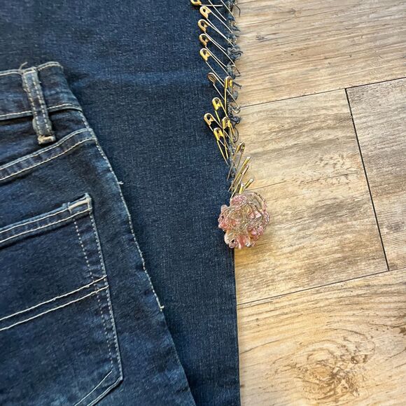 Y2K Unique Jeans Bebe Medium Patchwork Safety Pin Charm 2000s 1 of 1 Handmade - Picture 4 of 12